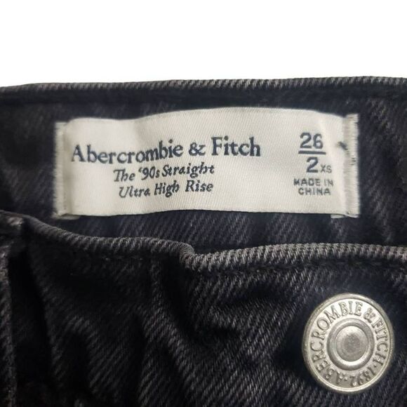 Abercrombie & Fitch The 90's Straight Ultra High Rise Distressed Black Denim Siz - Picture 7 of 8
